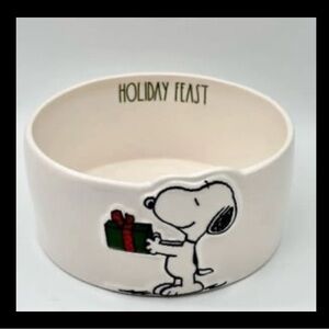 Peanuts Snoopy Holiday Feast Dog Bowl - Cream with Red and Green Gift
